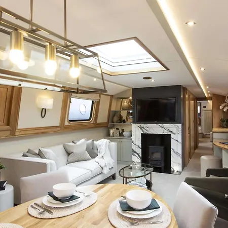 Luxus Wohnschiff Madam President Casa vacanze