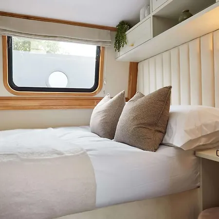 Luxus Wohnschiff Madam President Vakantiehuis *