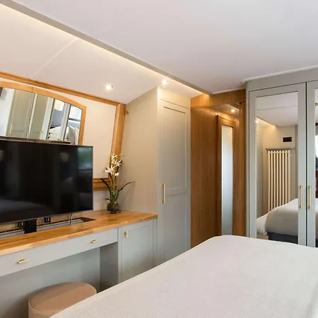 Luxus Wohnschiff Madam President