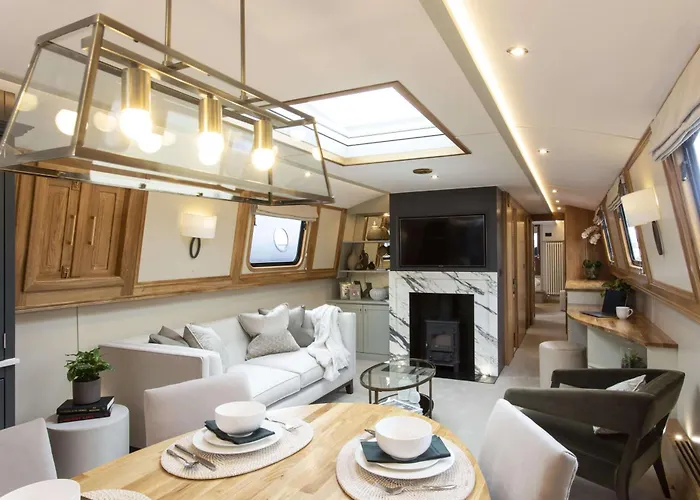 Luxus Wohnschiff Madam President Hébergement de vacances