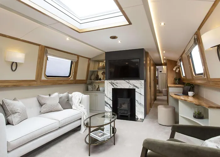 Luxus Wohnschiff Madam President * Berlin